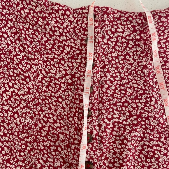 American Eagle Red Floral Skirt (size 0) - Picture 5 of 7